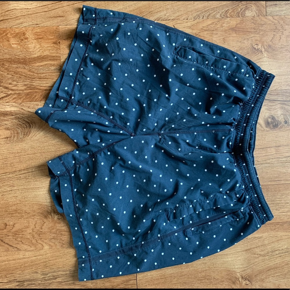 Lululemon pace breaker shorts